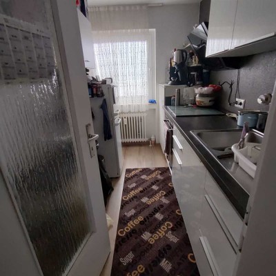 Erdgeschosswohnung mit Gartenanteil und Garage