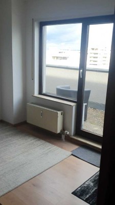 Penthouse-Whg mit Terrasse und tollem Ausblick in Karlsruhe-Neureut