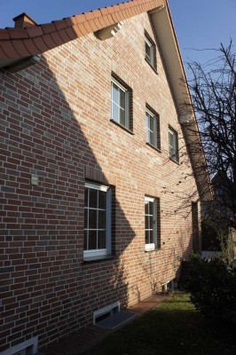 Großzügiges 7-Zimmer-Einfamilienhaus in begehrter Sackgassen-Endlage in Stukenbrock