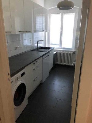 WG geeignete 3,5-Raum-Wohnung mit EBK in Friedenau