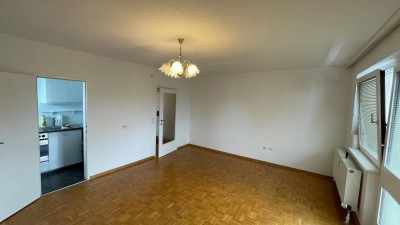 RESERVIERT - Garconniere 36 m2 - plus 4 m2 Balkon / Loggia,- Stellplatz