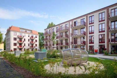 Große 4-Raum-Wohnung mit 2 Balkonen
