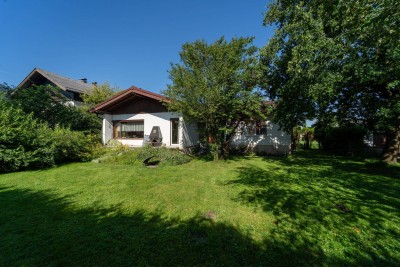 Charmanter Bungalow mit Untersbergblick! Sanierungsbedürftig