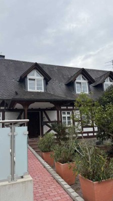 Altersgerechte Exklusive 3 Zimmer Wohnung mit zugang zu Gastronomie