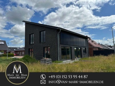 Neues Einfamilienhaus mit sehr niedrigem Energiebedarf , Solar 30 KWp, Smart Home und 5 Zimmern
