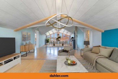 DAHLER - Naturnahe, großzügige Dachgeschosswohnung mit Sonnenbalkon