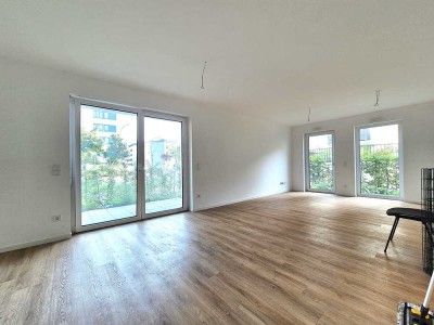 *** Wunderschöne Erdgeschosswohnung mit Garten und EBK ***