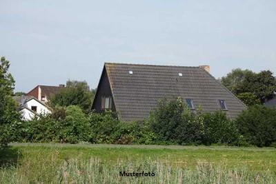 Wohnhaus mit Werkstatt und Stall - provisionsfrei