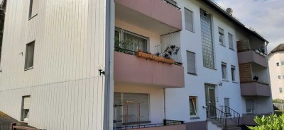 Selbitz-helle3 Zi.-Dachwohnung mit EBK - zu vermieten