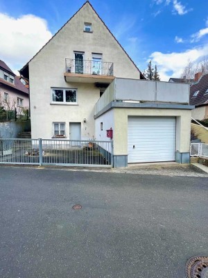 Einfamilienhaus mit großem Grundstück in ruhiger zentraler Lage im Stadteil Versbach