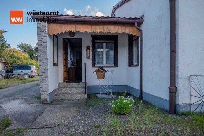 Wohnen mit Entwicklungspotenzial – Wohnhaus mit bebaubarem Grundstück  in attraktiver Lage