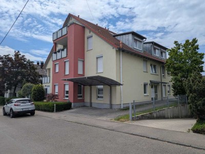 Helle Erdgeschosswohnung mit Garten und Tiefgaragenstellplatz