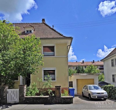 ***Doppelhaushälfte mit herrlichem Garten  in Mosbach!***