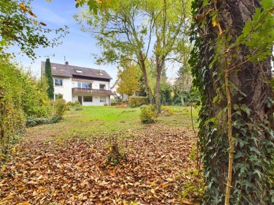 Traumhaftes Einfamilienhaus mit Einliegerwohnung und großem Garten