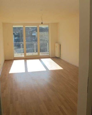 Pempelfort- sonnige Balkonwohnung mit EBK!