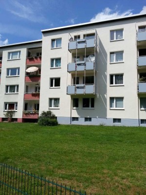 Provisionsfreie helle 3-Zimmerwohnung mit Balkon in bevorzugter Wohnlage Refrath- Kippekausen