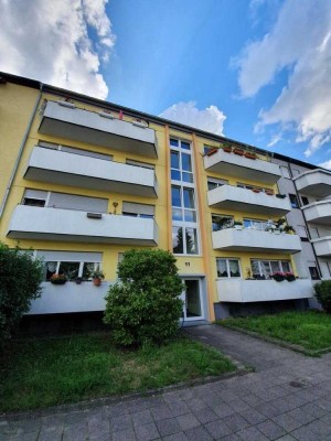 3 Zimmerwohnung mit Balkon in Karlsruhe zu vermieten!