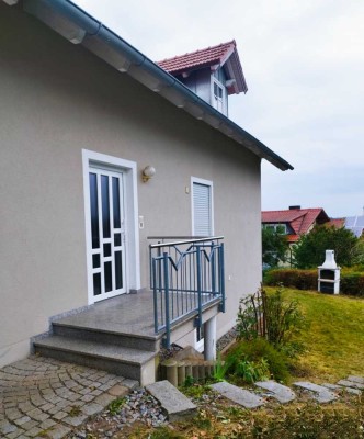 Ansprechende 2,5-Zimmer-Souterrain-Wohnung in Michelsneukirchen