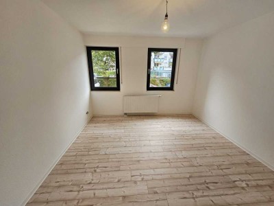 Erstbezug: Traumhafte 3-Raum Wohnung mit Garten