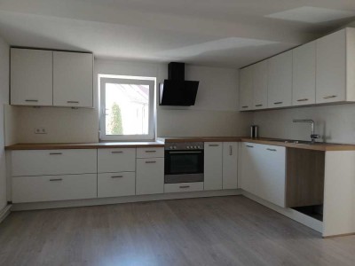 Provisionsfrei * 3Zimmer -DG- Wohnung im Maisonettestil