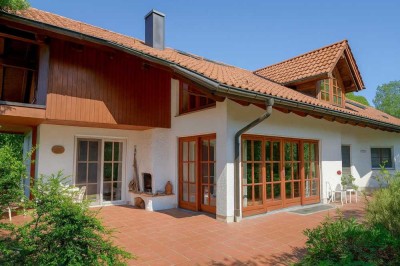 Großzügige Villa mit Einliegerwohnung in ruhiger Lage Gräfelfing - Barrierefrei !