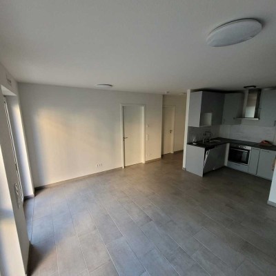 Neuwertige Wohnung mit zwei Zimmern sowie Balkon und Einbauküche in Reutlingen