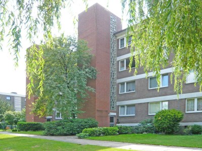 Hilden-Nord, helle 2-Raum-Wohnung mit Parkett und Sonnenbalkon, ruhige Lage.