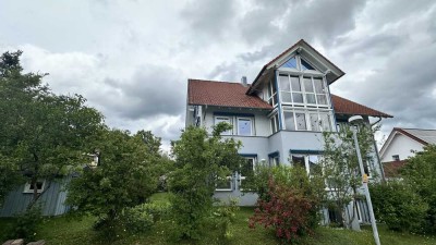 Schönes Wohnen im 1. OG auf 129m²  in einer 4 Zimmer Wohnung Baujahr 1996