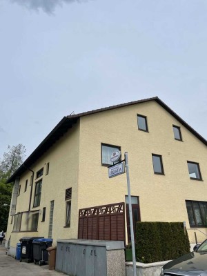 Attraktive 2- Zimmer Dachgeschoßwohnung