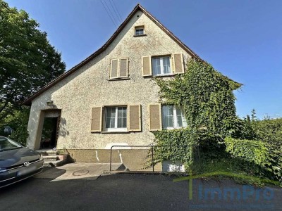 Vermietetes Einfamilienhaus mit Perspektive und Entwicklungspotential in guter Lage