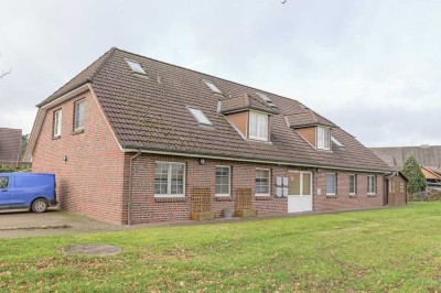 Moderne 3-Zimmer-Dachgeschosswohnung mit Loggia und Stellplatz