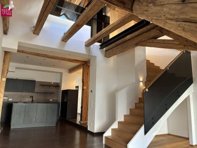 4-Zimmer-Dachgeschoßwohnung mit Galerie &amp; Terrasse in unmittelbarer Nähe zum Karmelitermarkt