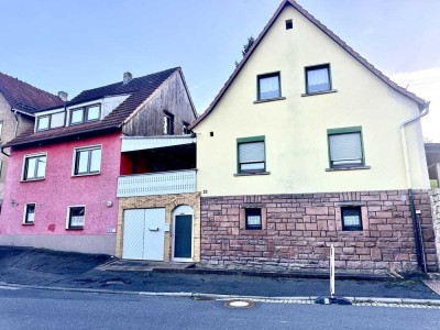 Zwei Häuser – ein Grundstück – viele Möglichkeiten/ Charmantes Anwesen in Weibersbrunn