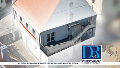 Großzügige 4-Zi-Whg mit Balkon und Einbauküche in frisch saniertem Stadthaus