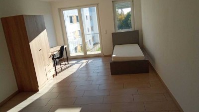 WG-Einzelzimmer möbliert groß im Penthouse
