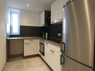 *Energetisch saniert + Wärmepumpe u. PV* *Möbliert* Hochwertig renovierte 3-Zimmerwohnung