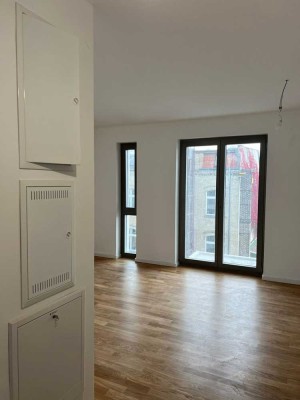 SPECIAL OFFER: Berliner Allee: ERSTBEZUG im NEUBAU per 2025 : u.a. 1,5-Zi- EG- Wohnung mit TERRASSE