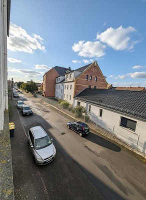 Kernsanierte 3-Zimmer-Altbauwohnung mit Südbalkon & optionaler Einbauküche