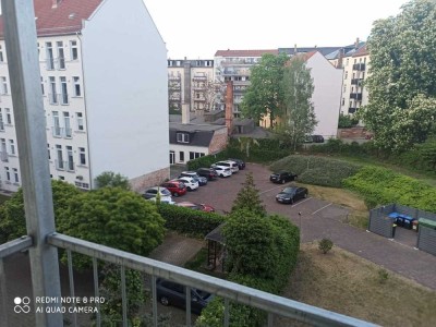 Backneu sanierte 2-Zimmer-Wohnung mit Balkon & Küche  Inklusive Kühlschrank, Herd-set    STUDENT