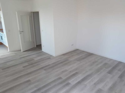 Großzügig geschnittene 1,5 Zimmer WHG *** renoviert in guter Lage