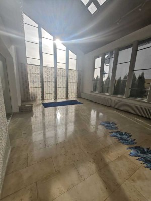 Großzügiges Wohnhaus mit Wintergarten, Atelier und Aufzug in ruhiger Lage von Lobbach-Lobenfeld