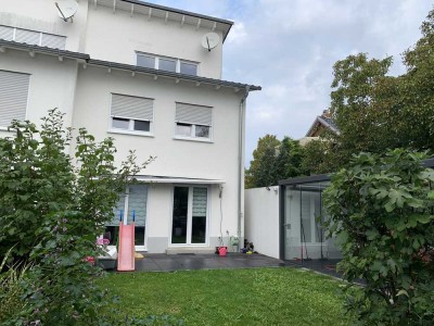 Reihenendhaus Energiesparhaus familienfreundlich in Erlensee