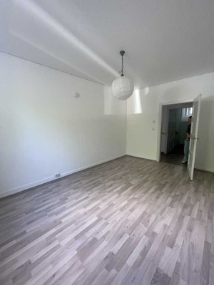 Exklusive, gepflegte 2-Raum-Wohnung gegenüber Zoo!