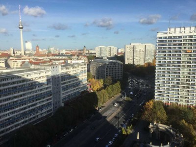 Exklusive  unvermietete 2-Zimmer-Wohnung mit Balkon , Blick über Berlin