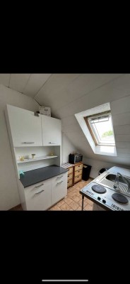Helle 1-Zimmer-Dachgeschosswohnung direkt am Steele Ost Bahnhof