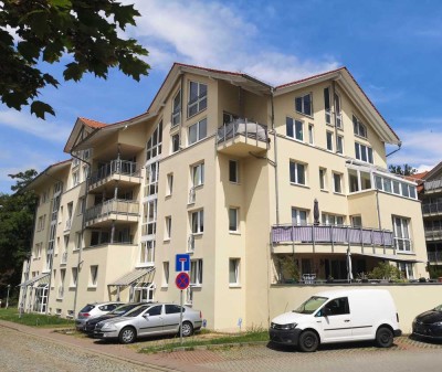 Eine hübsche 2,5-Raum-Wohnung mit Arbeitszimmer und Balkon!!