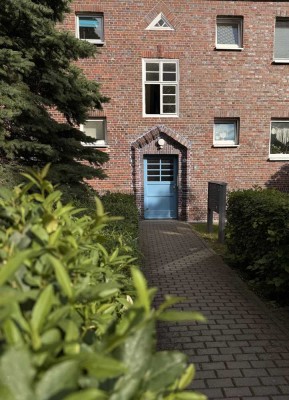 gemütliche 2-Zi.-Wohnung mit Balkon im zentraler Lage - ab sofort