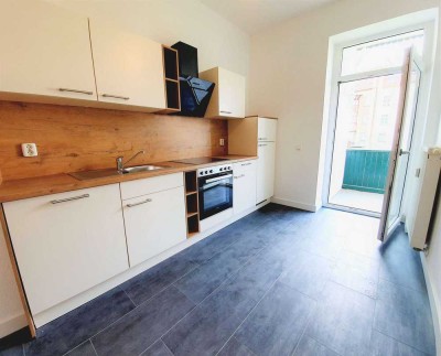 � Neu & exklusiv: Tolle 3-Zimmer-Wohnung mit Balkon und moderner EBK