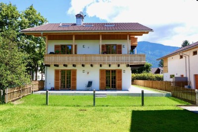 Traumhafte Terrassenwohnung mit Bergblick und Garten im Hausberggebiet