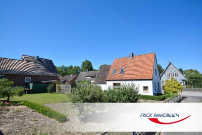 Einfamilienhaus mit großem Garten und Teilkeller in zentraler Lage